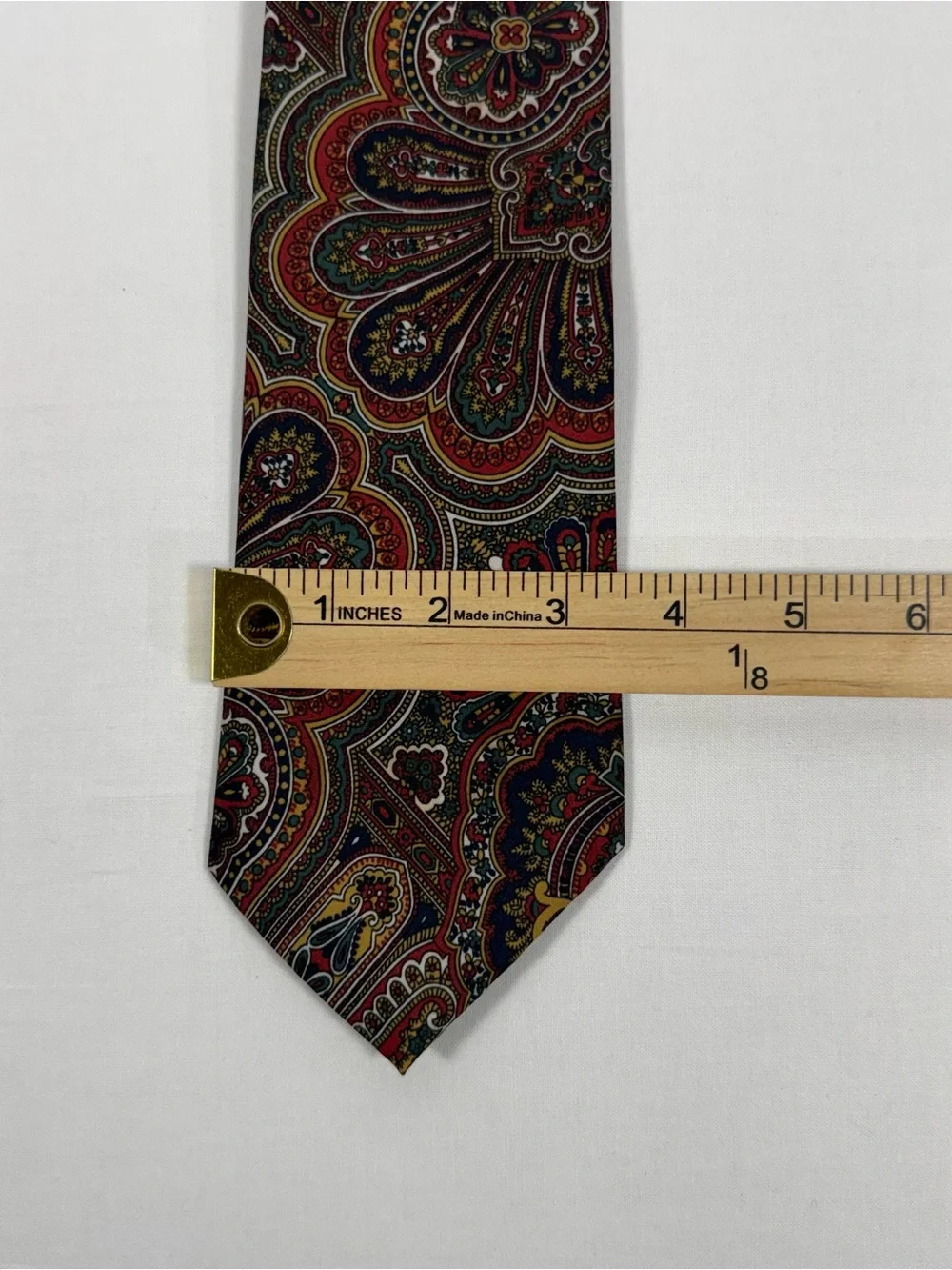 Vintage Antonio Calafatano Burgundy Silk Paisley Medallion Necktie‎